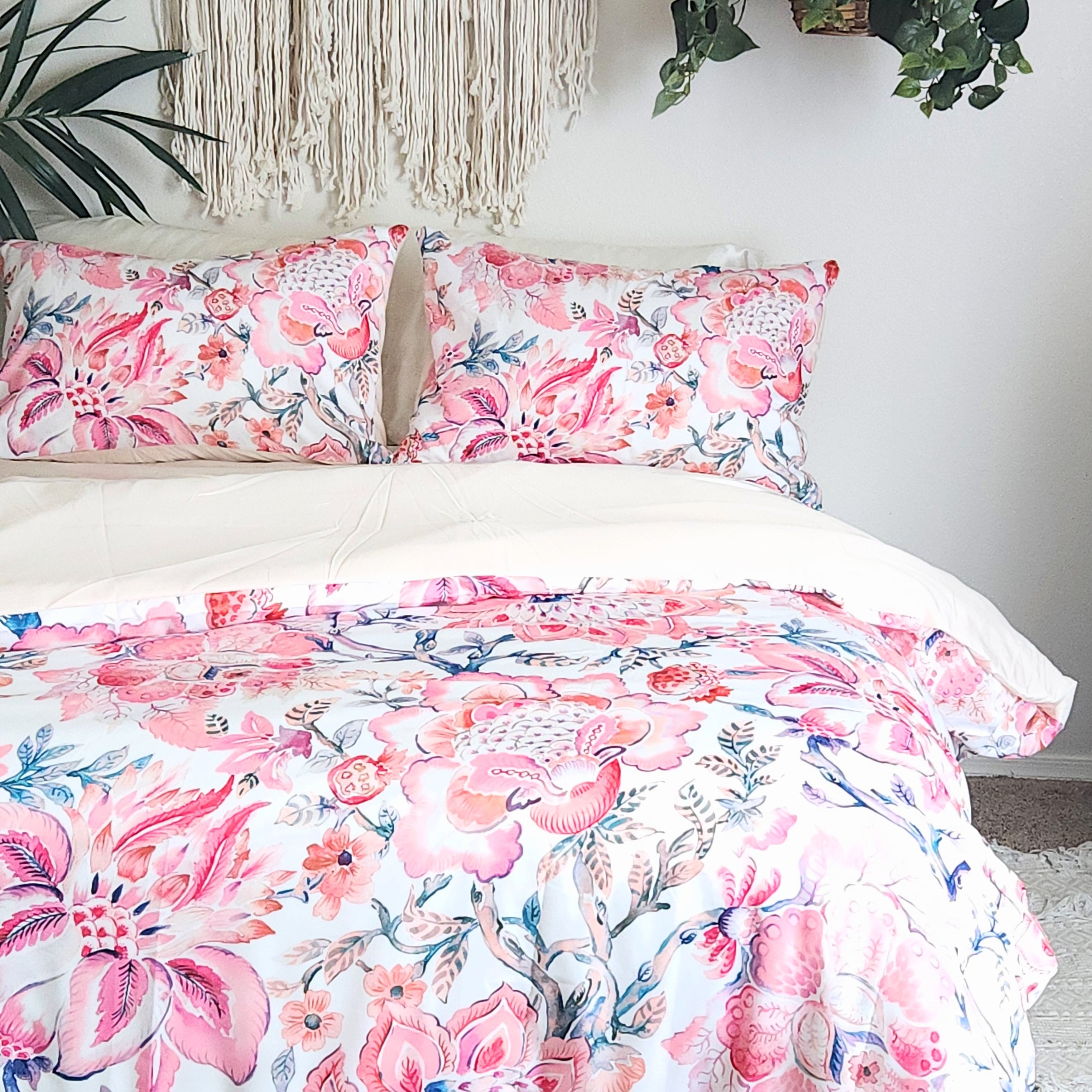 Pink White Chevron shops Floral Paisley Boho Bedspread Comforter